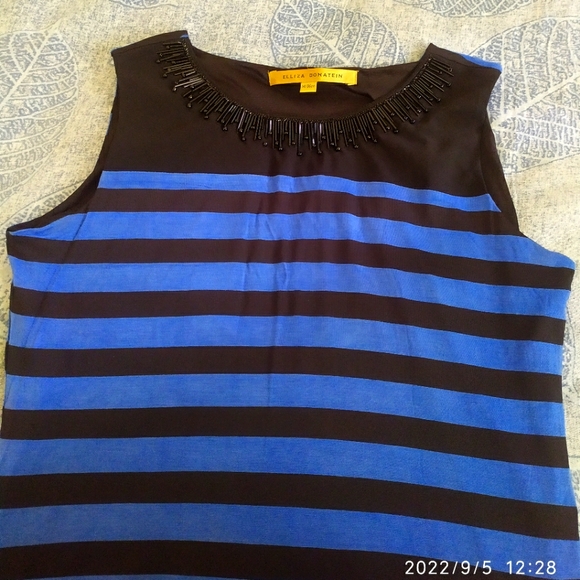 Full length slit dress - Picture 3 of 9